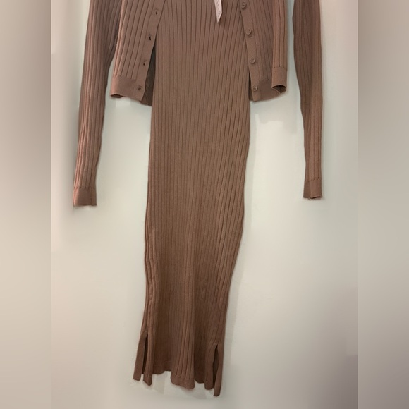 Maxi Ribbed Dress With Button Up Cardigan - Picture 2 of 4